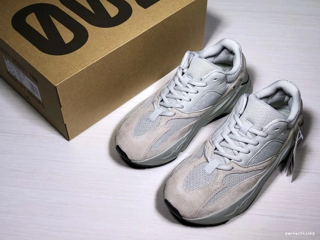 700 Boost v2 Adidas Yeezy Salt EG7487 0723